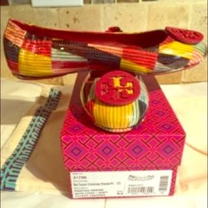 Authentic Tory Burch patent leather Minnie flats